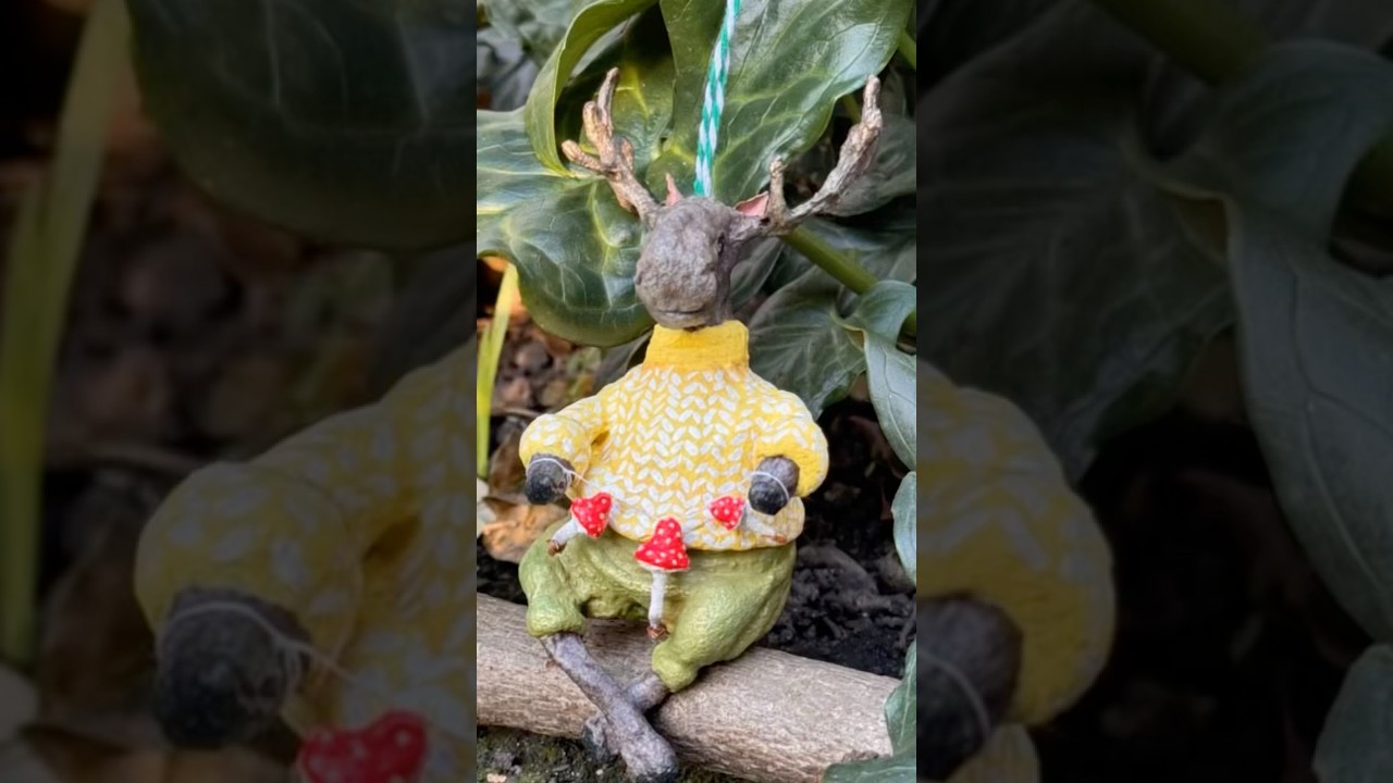 I made this elk from cottonwool and pva glue and you can too :) 