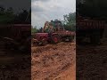 JCB మట్టి లోడింగ్