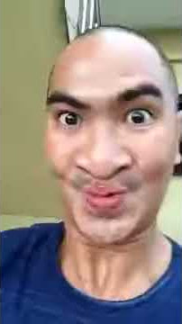 Video lucu (Orang meniru suara klakson mobil)