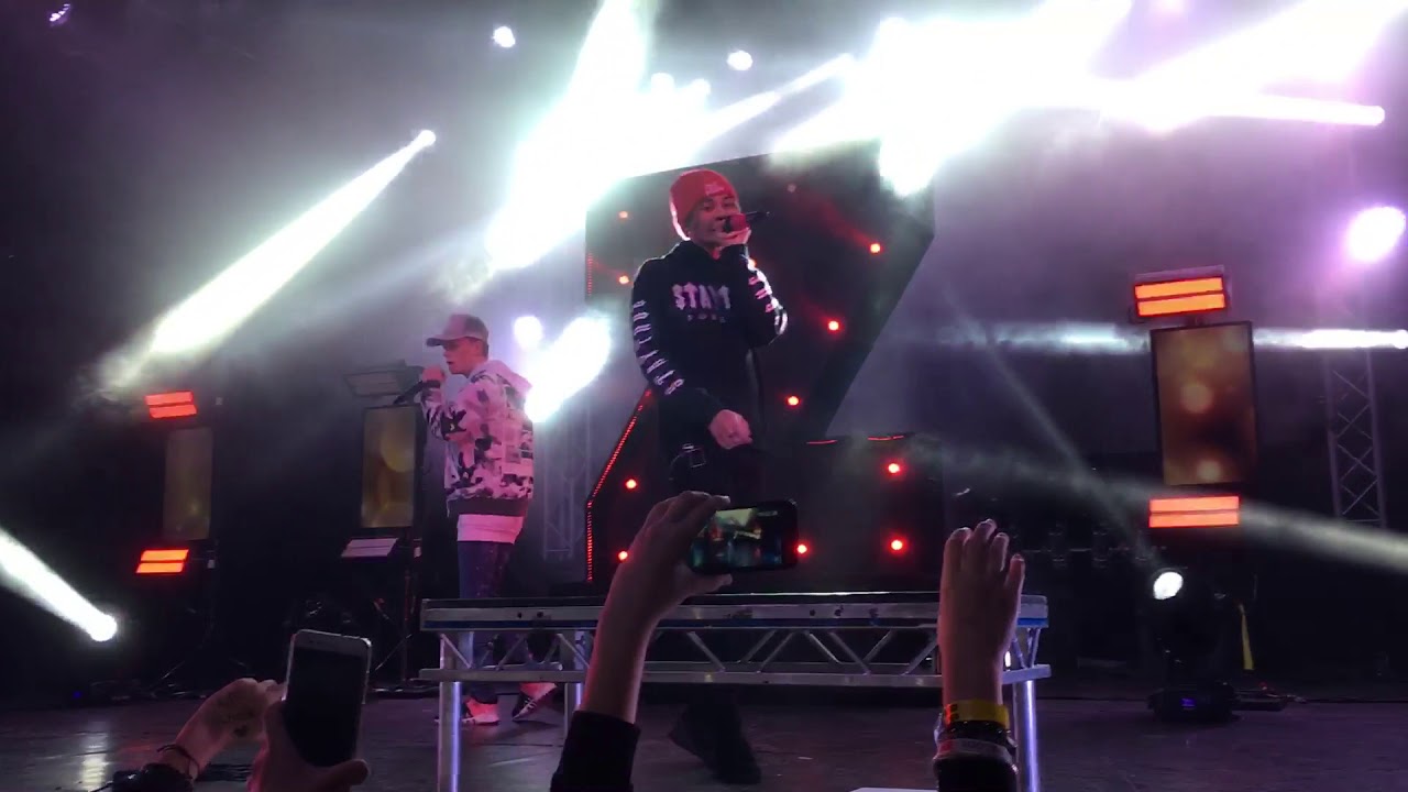 Bars & Melody Intro & Allergic to the sun Budapest, Hungary ‘18