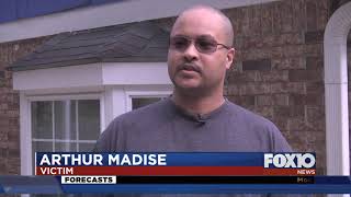 CAUGHT IN THE ACT: Pair steals packages from porch