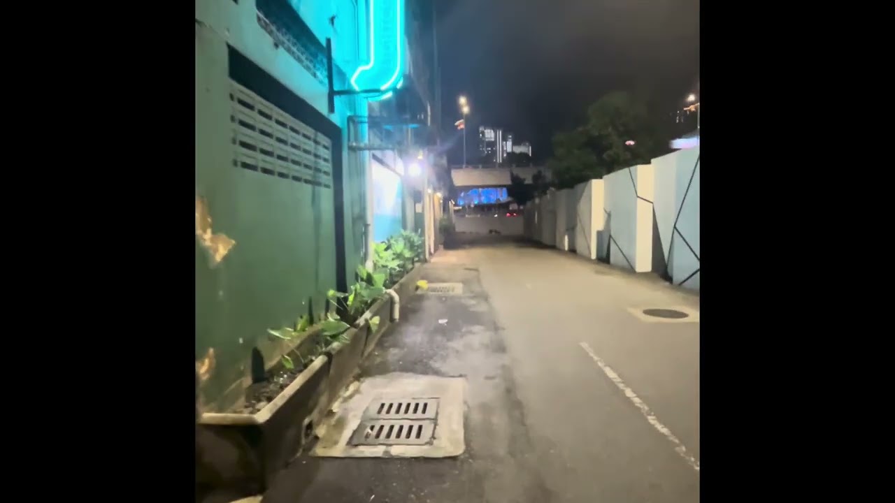 {VLOG} Walking in KL Dark and Haunted Back Alley 