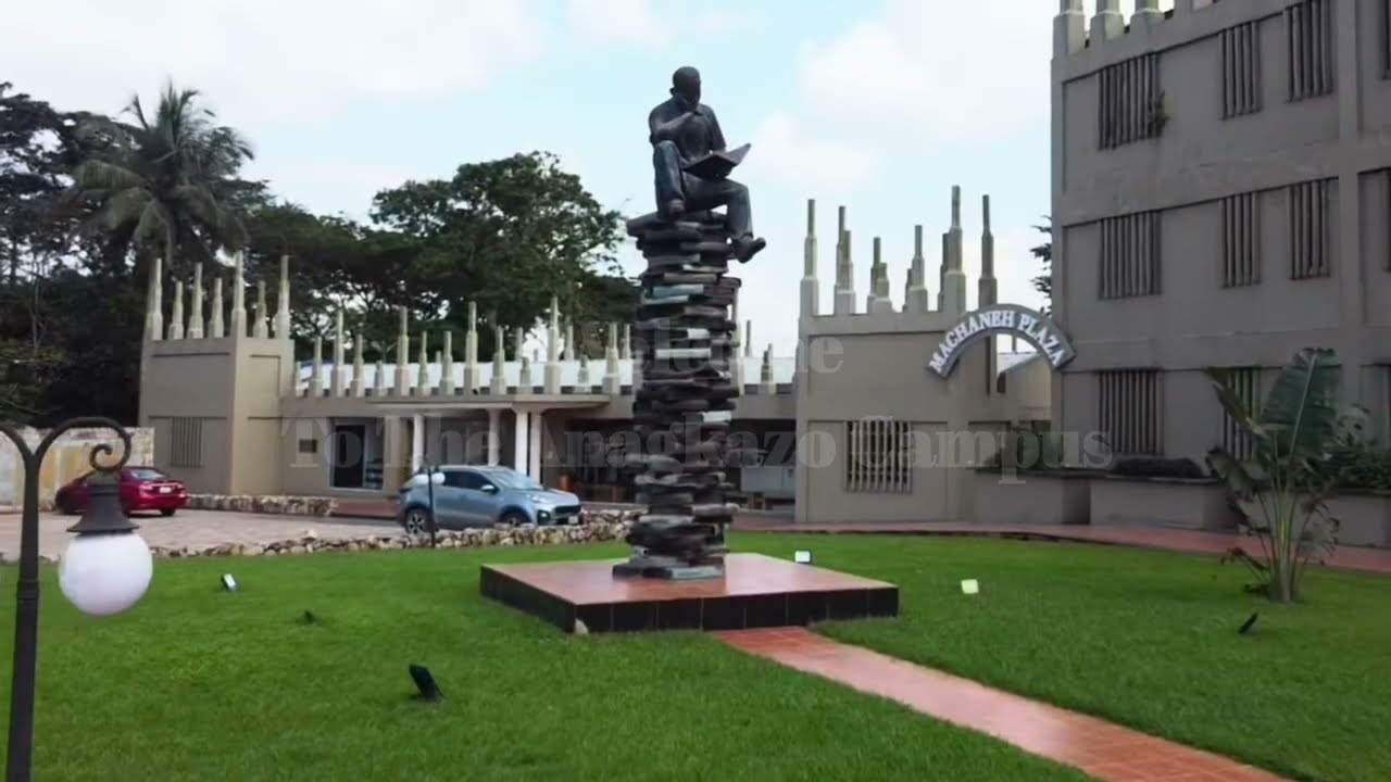 ANAGKAZO CAMPUS TOUR