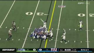 The Giants try a qb sneak vs the Seahawks and fail