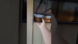 Stout Flat screen TV Wall Mount