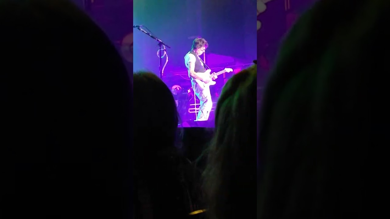 Jeff Beck performs "Starcycle" live at Count Basie Theater Oct 10th, 2022