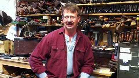 WWR: FAQ Video - "Why Do You Use Hand Tools, Ron?"