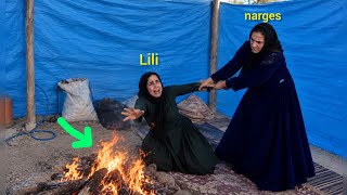 😨 A Shocking Moment: She Tries to Throw the Other Woman into the Fire!