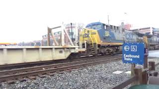 #2904 CSX D765-19 Loaded Double Stack trash train with a awesome Crew