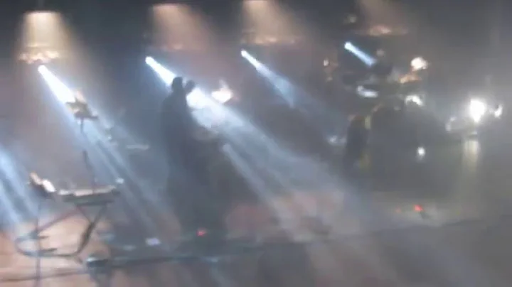 Massive Attack - Unfinished Sympathy feat. Deborah...