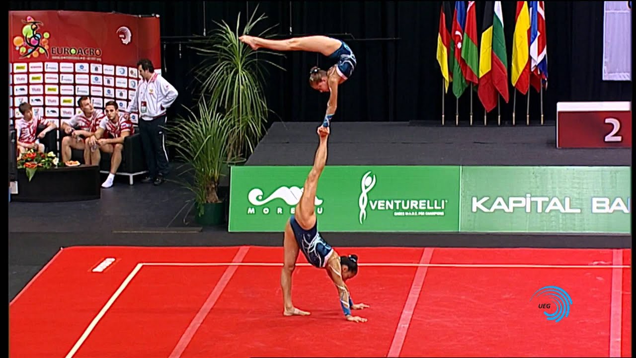 Claire PHILOUZE -- Léa ROUSSEL (France) -- Euroacro 2013