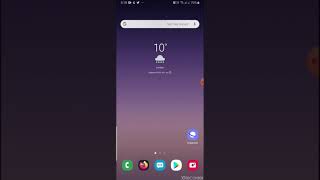 Split screen feature on Samsung Galaxy Note 8 Split screen feature on Samsung Galaxy Note 8