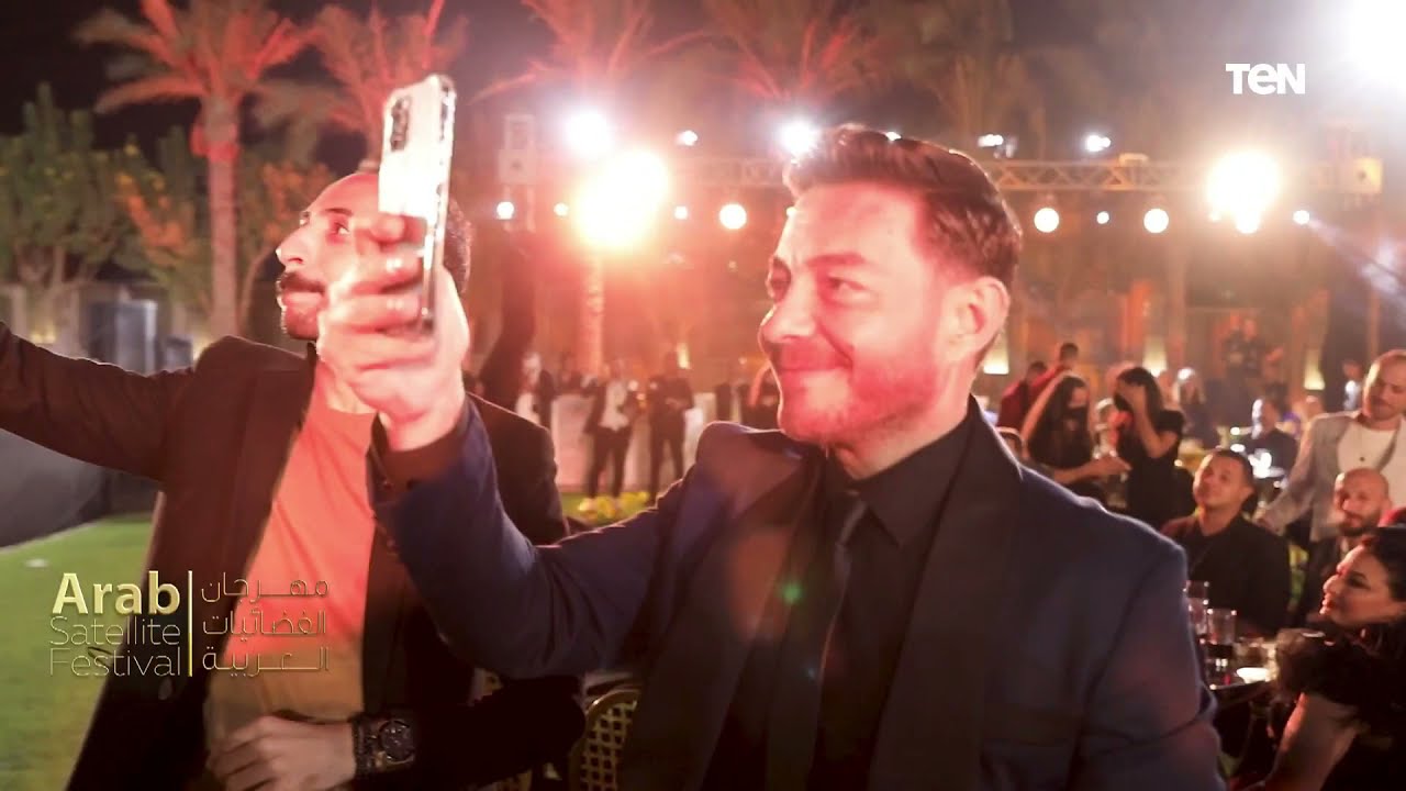 تكريم الفنان أحمد زاهر وبناته  في مهرجان الفضائيات العربية