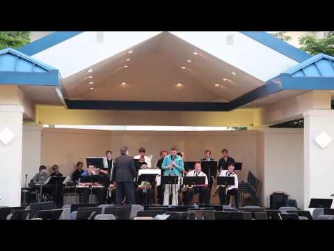 SCF Jazz Ensemble - Roll 'Em