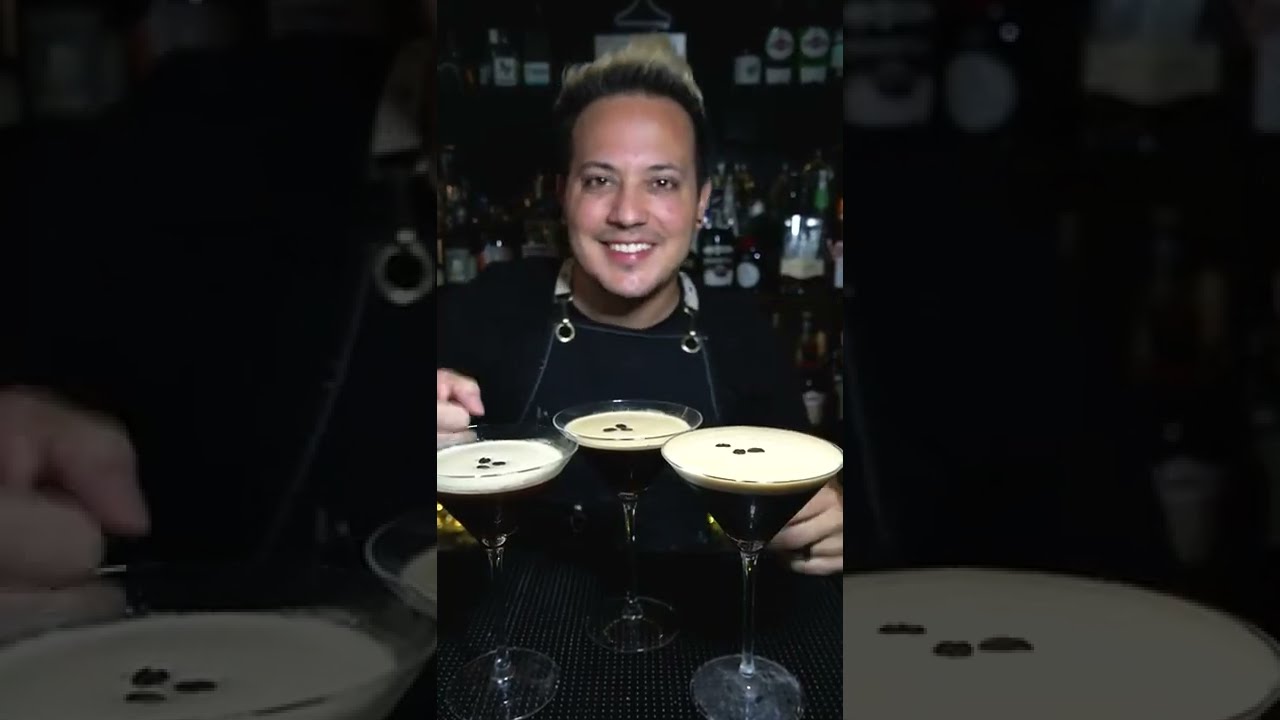 ☕️ Obtener MAS espuma #shorts espresso martini