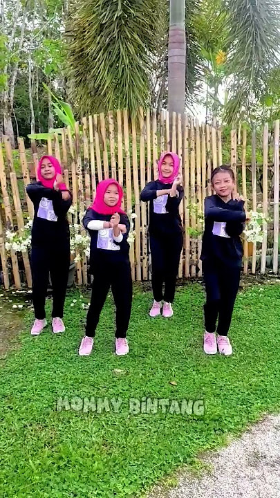 DJ TANGKIS DANG X OH MARI SAYANG #dance #trending #viral #bocilsquad #mommybintang #shorts