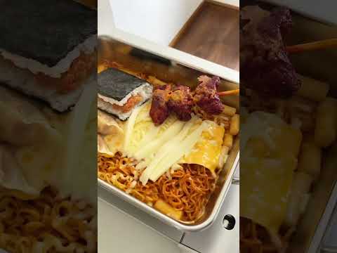 Make lunch with me #asmr #food #cheese #lunch #satisfying #asmrfood #lifestyle #shorts