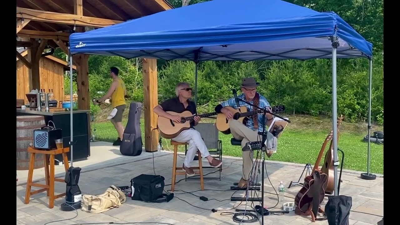 Tilted Barn Brewery Gig Clips