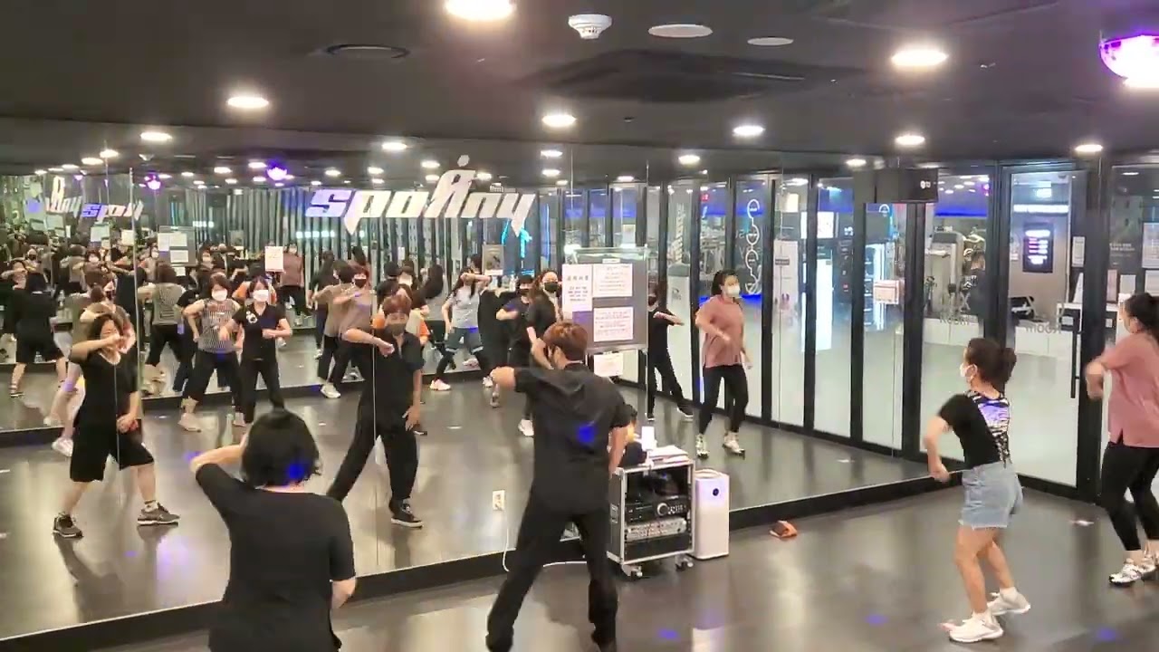 INFINITE -  (내꺼 하자)               다욧댄스