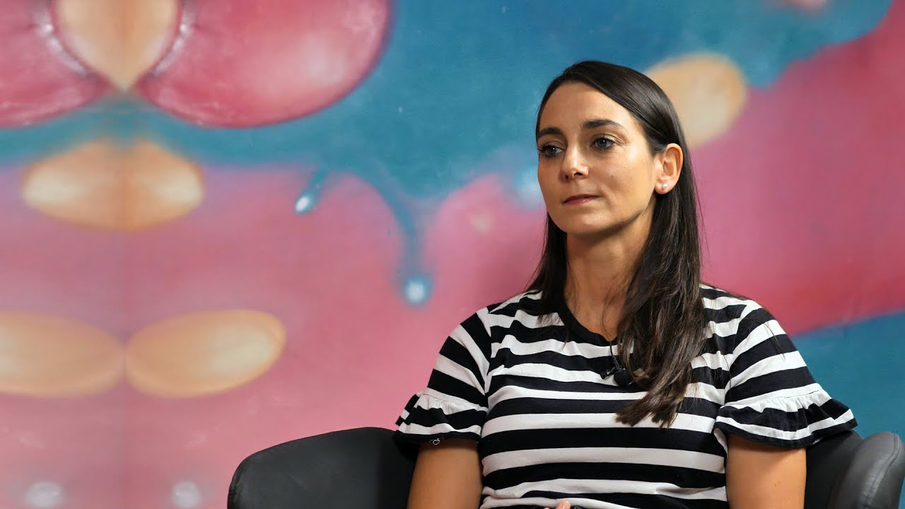 Csemer Boglárka: Lehet mit köszönni egy alkoholista édesanyának? – Mindenki függő