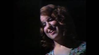 Watch Bette Midler Superstar video