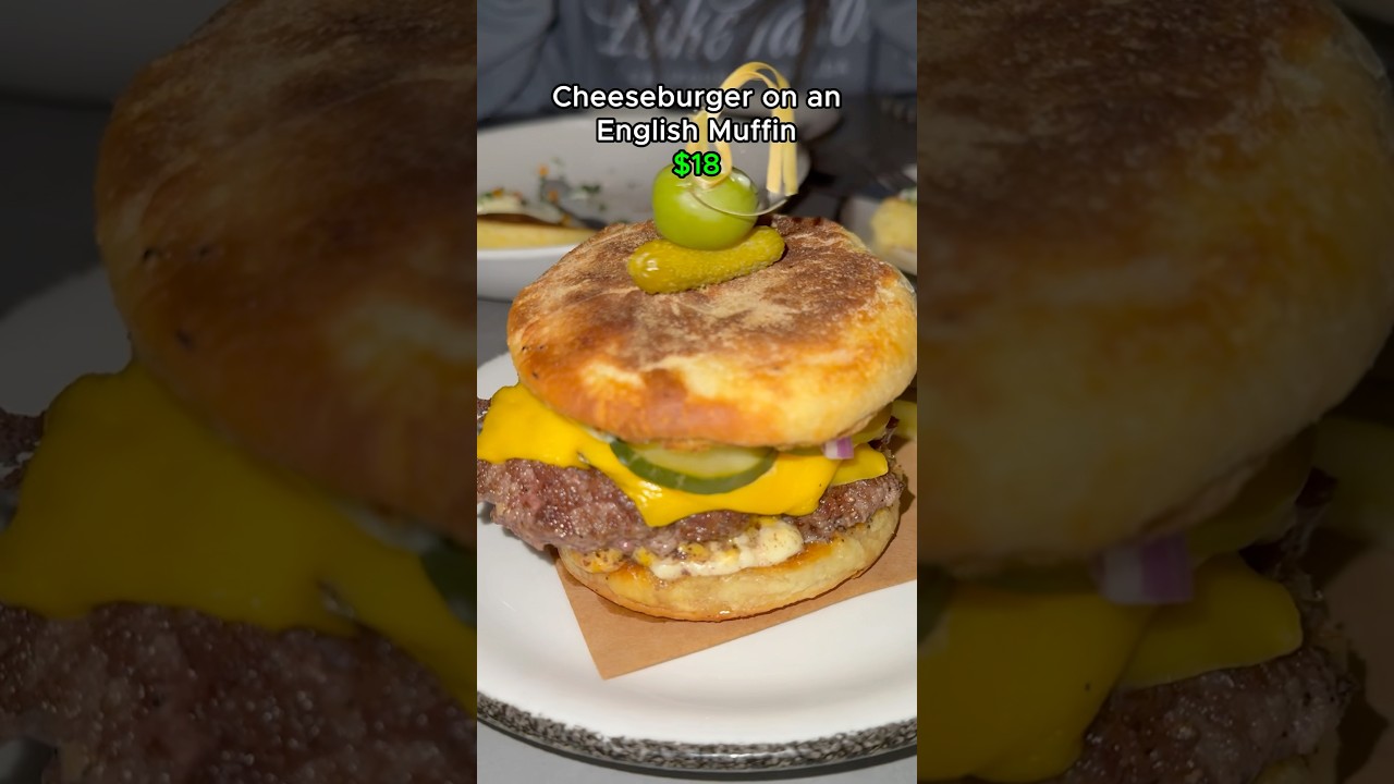 Rating a burger from Nancy’s Hustle in Houston, TX
