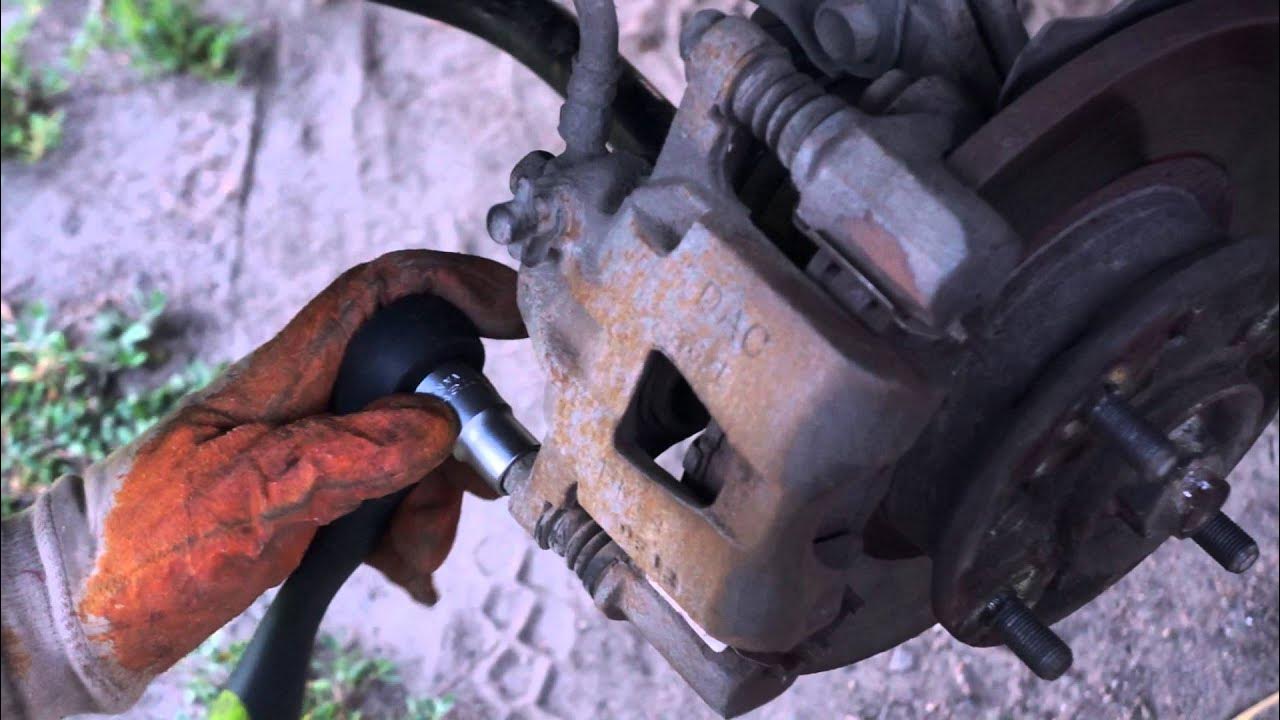 Как заменить передние коло дки матиз 08 Замена передних колодок Daewoo Tico/Matiz YouTube