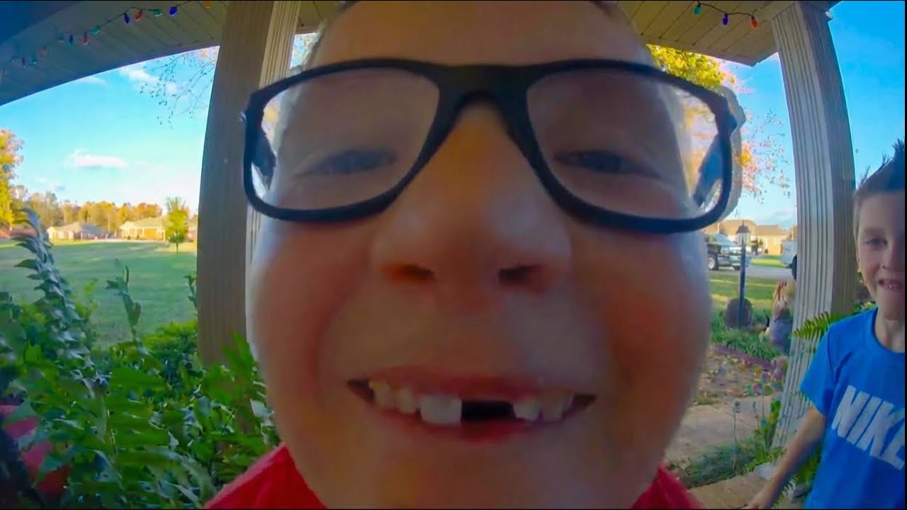 Камера видеонаблюдения запечатлела забавных детей! 👀 Запись в 4K