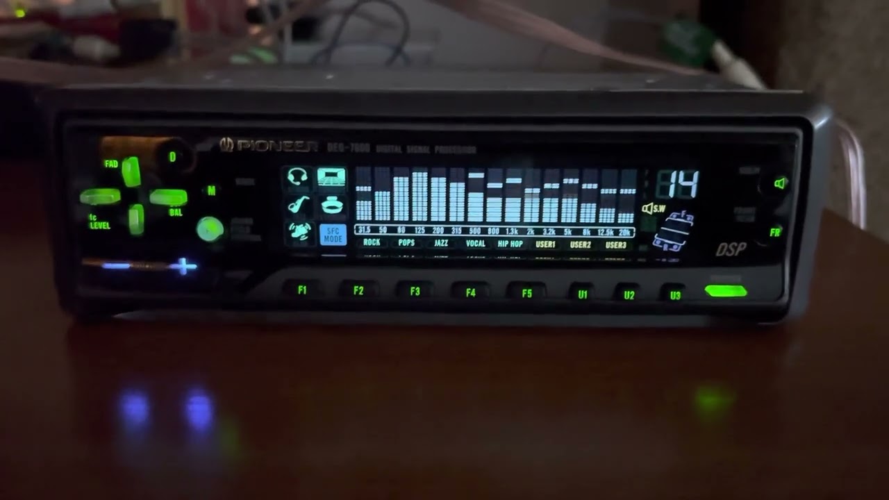 Pioneer DEQ 7600 DSP - YouTube