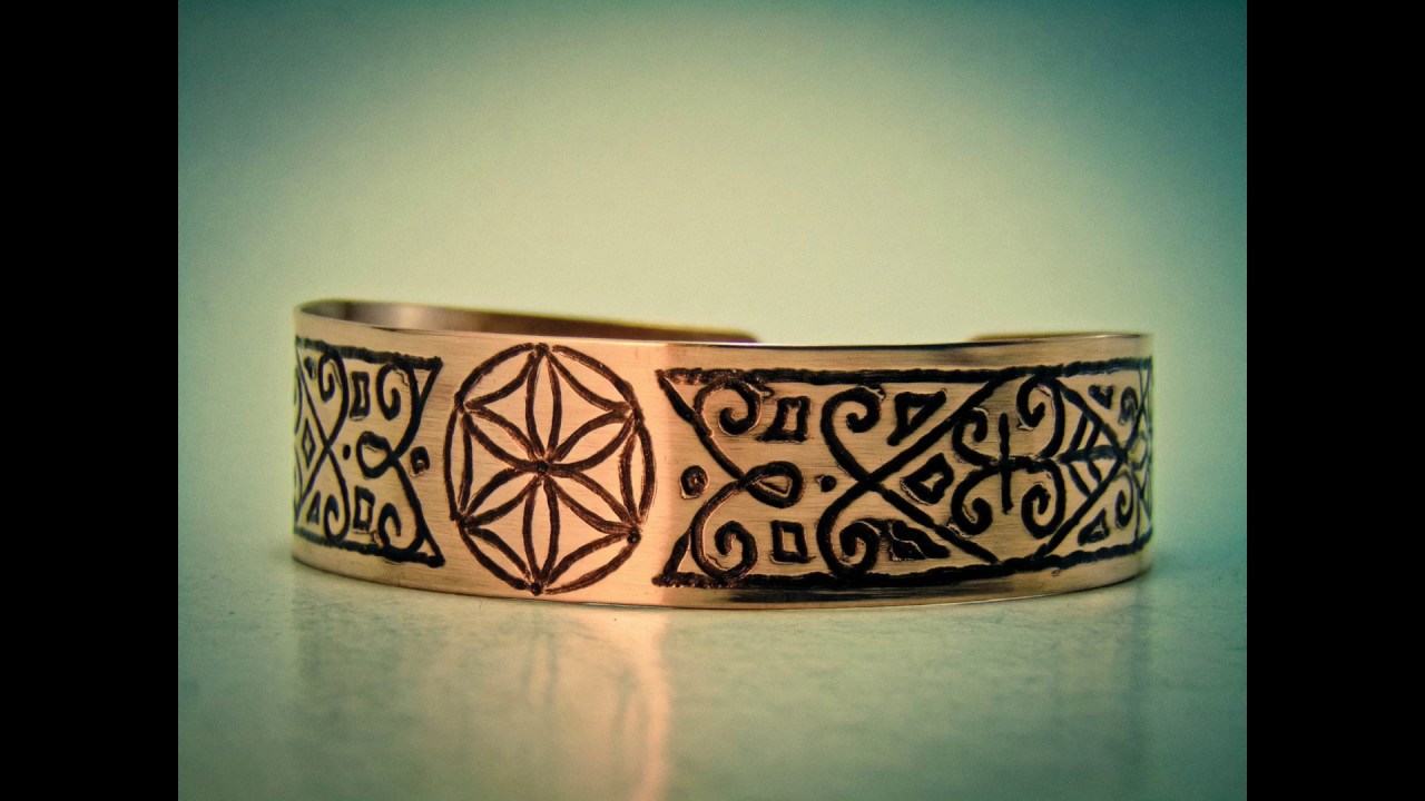 Artizani | Mestesugari | Bratara din cupru gravata manual