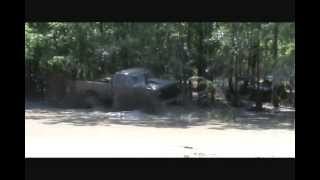 Big Block Ford mud truck digs itself a grave by TheMudbogger79 5,800 views 11 years ago 41 seconds