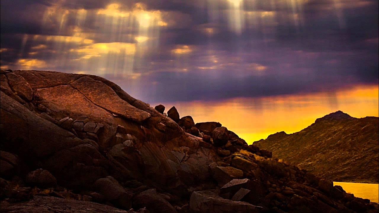 Sunset rock. Камни в пустыне. Sunset rock. Красивые скалы. Солнце за камнем.