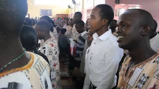 Nikupe nini Mungu wangu cha kukupendeza- Mlolongo choir at tassia church