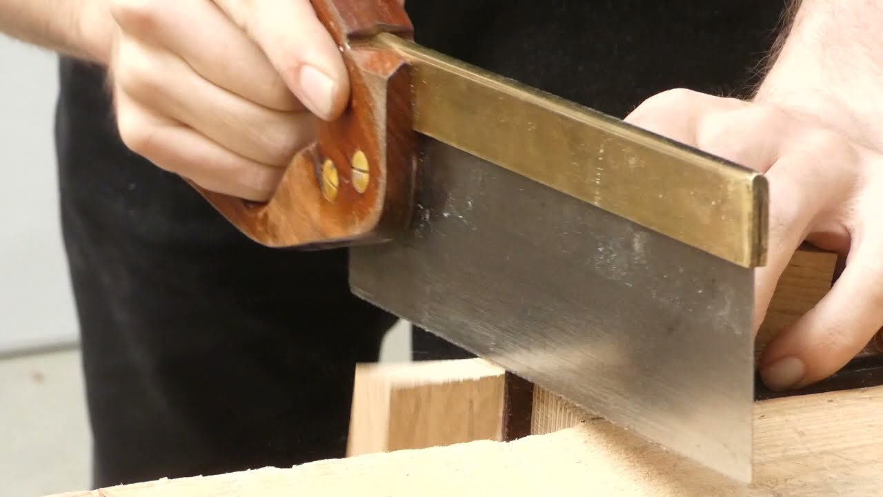 S & J Century Dovetail Saw - Cross-cutting Oak (3/4" stock)