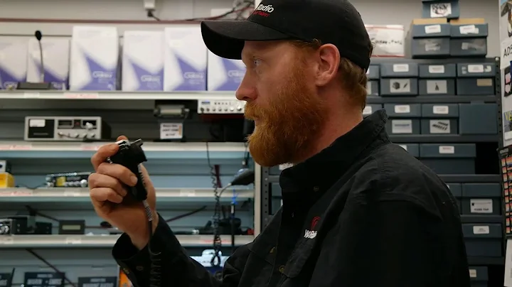 How to Correctly Use a Noise Cancelling CB Microphone