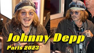 Johnny Depp Love attacked by Fans in Paris
