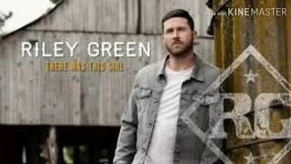 Riley Green - There Was This Girl (Lyrics)