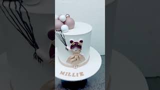 doll #cake #howtomakecakecreamathome #cakedecoration 🎁🎁🎂🎉