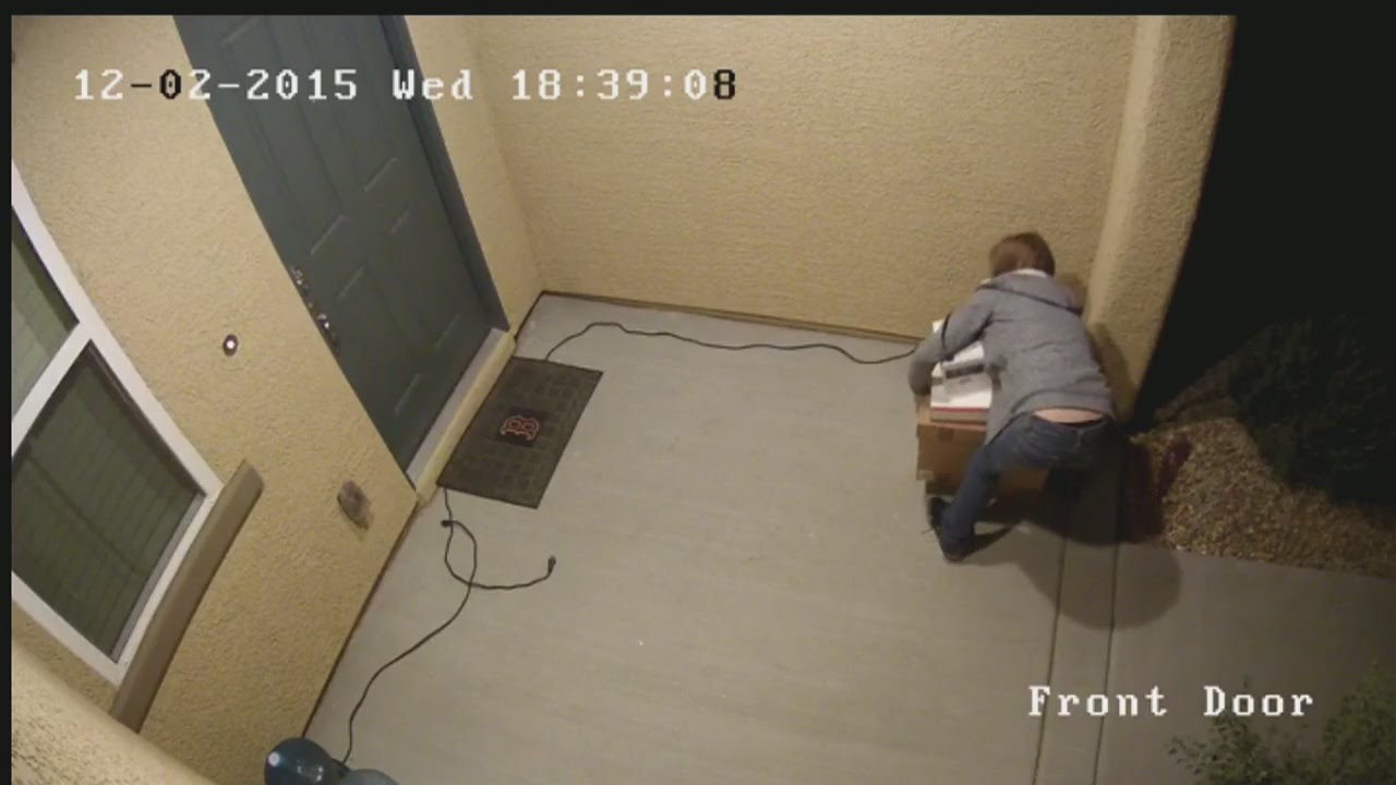 Homeowner catches package theft on camera - YouTube