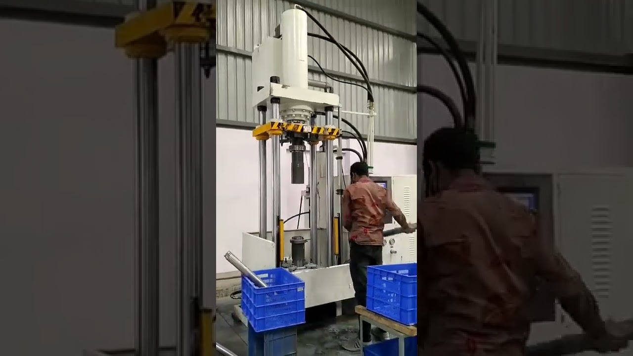 Water Bulging/ Expanding Machine 300 T for Stainless Steel Vacuum Insulated Double Wall Bottle Plant