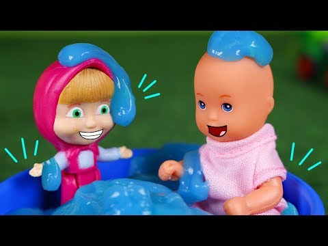 Masha and Bear Toys 🐻 Masha and the jelly pool 👶