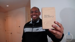 Samsung Galaxy S4 Unboxing & In-Depth First Impressions (AT&T) - BWOne.com
