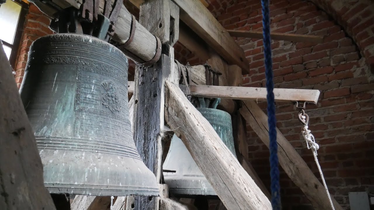 Barzowice - Dzwony kościoła pw. św. Franciszka z Asyżu [Dzwony w Wieżach Polski #307]