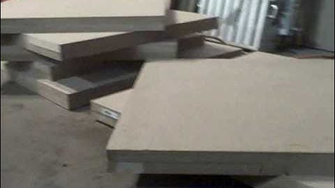 BLOWING Type-R Subwoofer w/ Alpine PDX 1.1000 - 12" Sub Clipping in a Ported Box Build