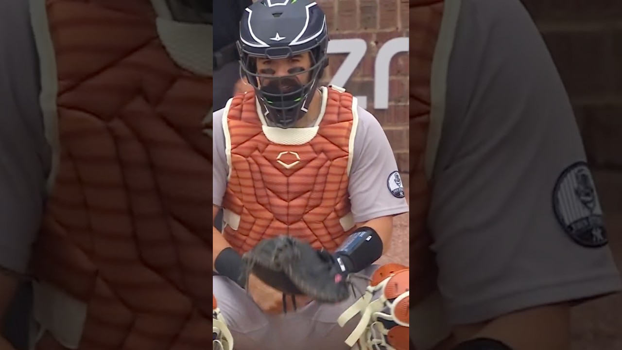 Austin Wells wore custom gear to honor Thurman Munson on the 47th anniversary of Munson's passing 💙