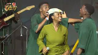 REDEEMERS UNIVERSITY CHOIR - RUN || 84 HOURS MARATHON MESSIAH'S PRAISE || GLORY
