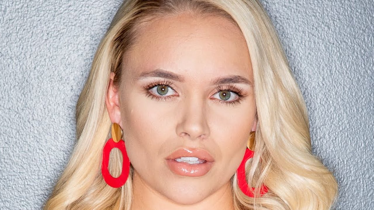 ALEXIS MONROE | The STAR who started in 2011 and is from the United States