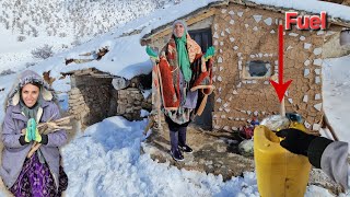 Rescuing a pregnant mother in a difficult situation: blizzard, extreme cold and exhausted fuel