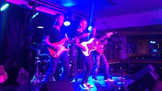 Dee Dowling Band At 3 Monkeys Pub, Eilat, Israel July 2014 Part 1