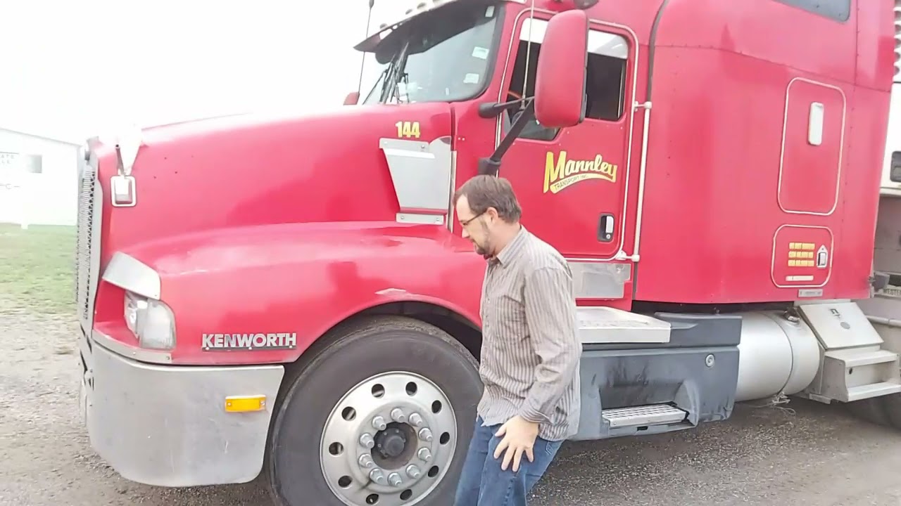 Ubrom und Hendrick foarn nu Chatham Ontario Canada met dem Semi 🚛🥕